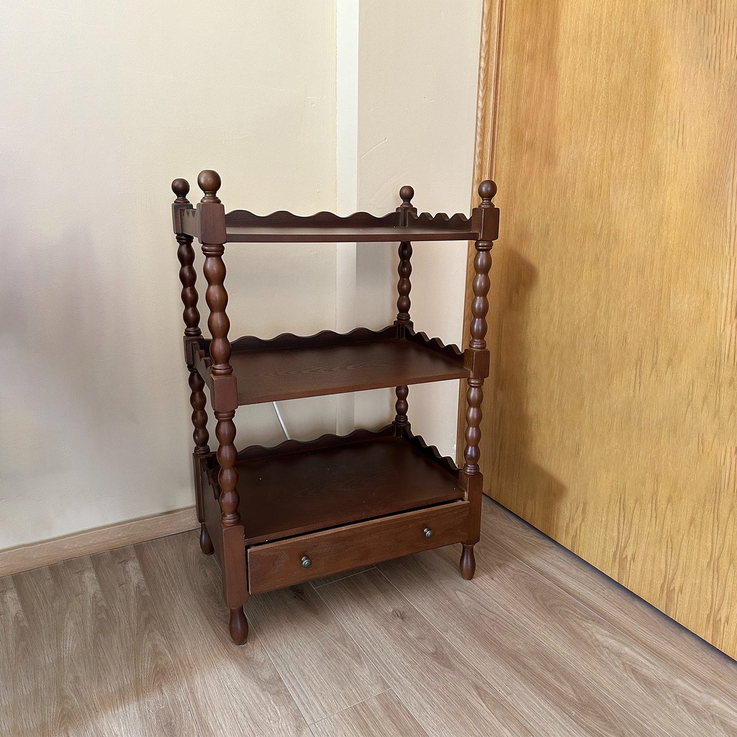 Antique Wooden Corner Shelf Solid Wooden End Table 3-Tier Side Table