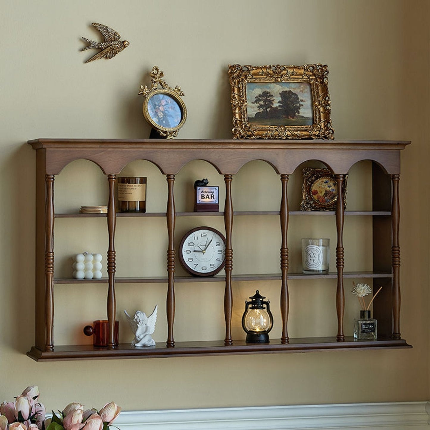 Vintage Solid Wood Shelf/Cup Storage Rack/Wall-Mounted Figurine Display Rack