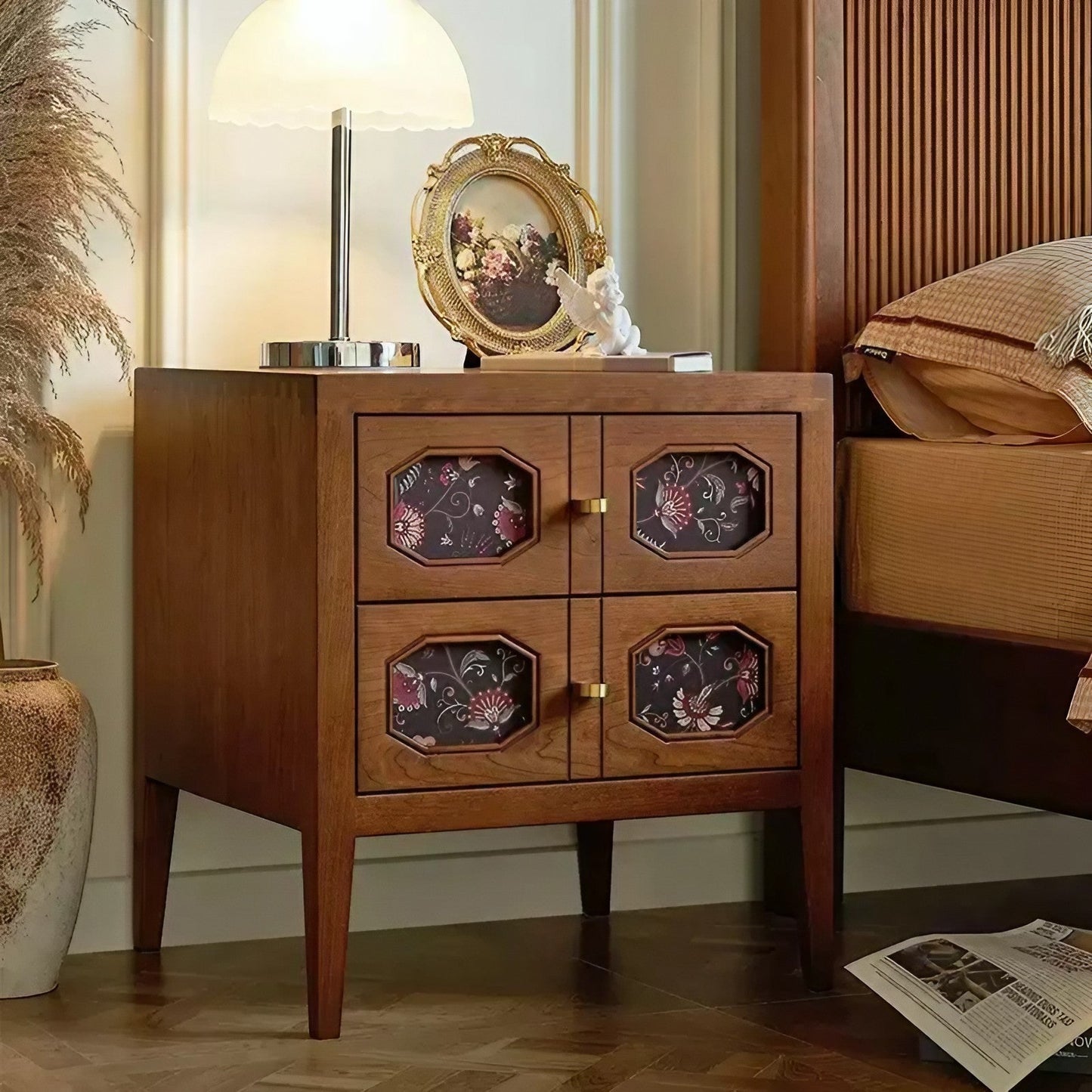 Luxury Solid Wood Retro Print Bedside Table Nightstand  Storage Cabinet with Drawers