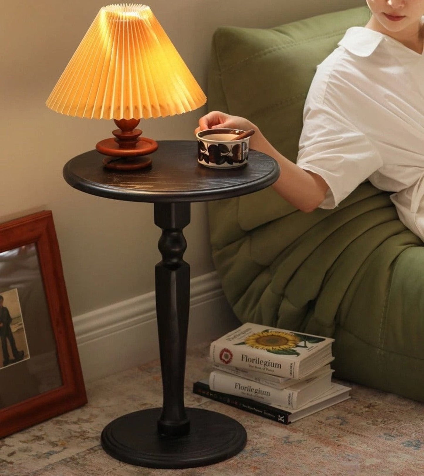 Oak solid wood Round side table