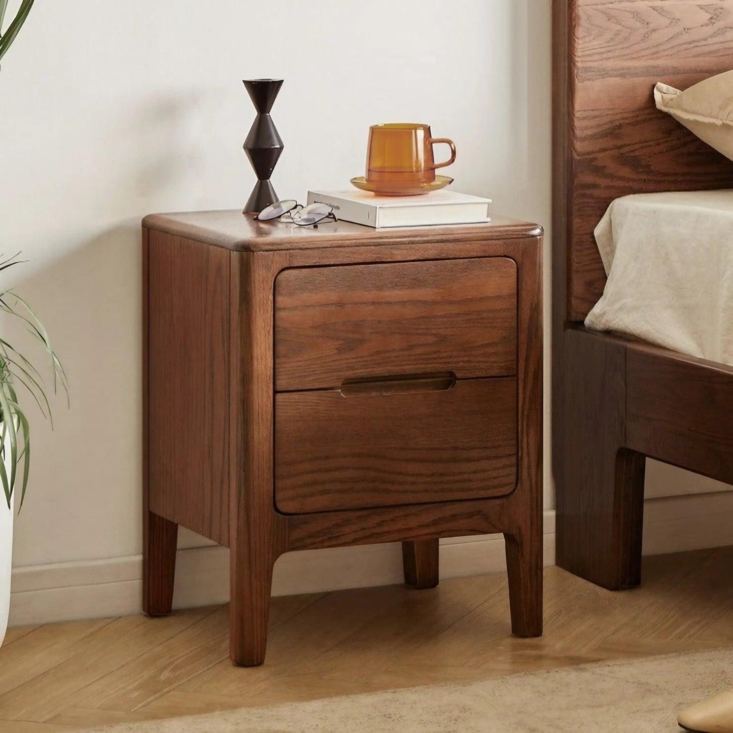 Oak Solid Wood Two-Drawer Nightstand