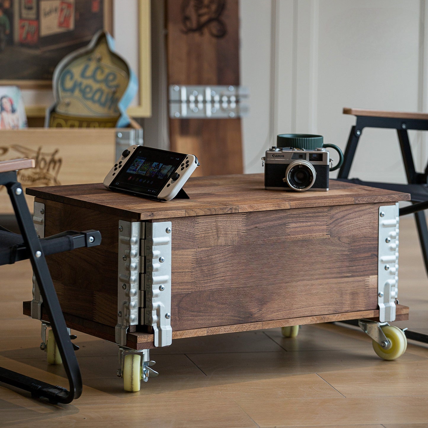 Uncle Joe's Black Walnut Folding Chest Coffee Table Vintage Country House Style Side Table