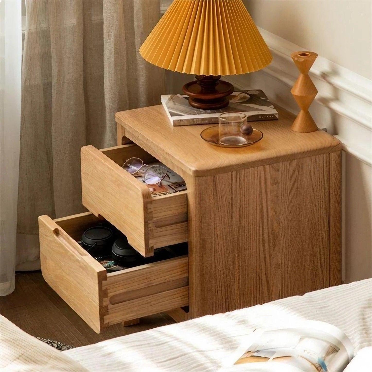 Oak Solid Wood Two-Drawer Nightstand