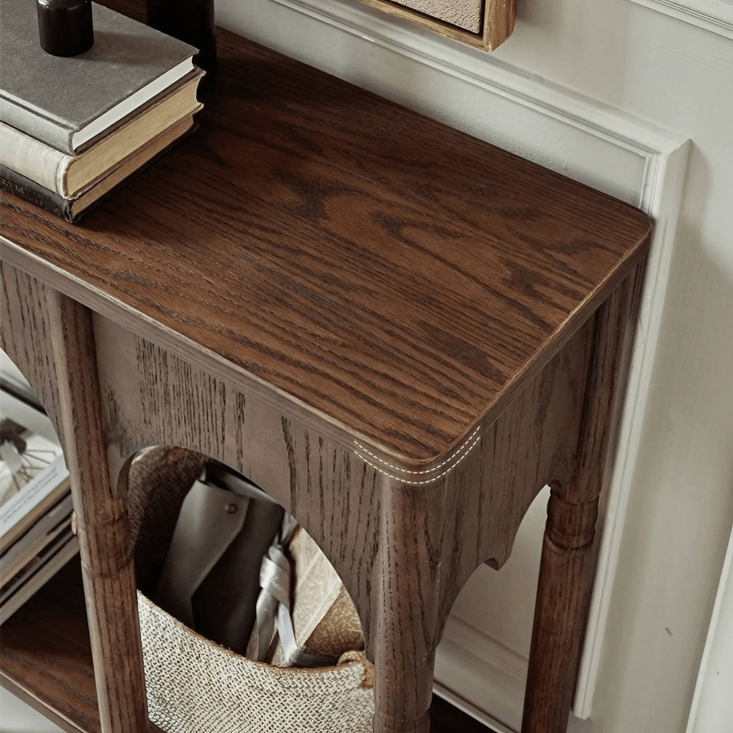 Victorian Entry Way Solid Wood Console Table for Living Room, 31.4"L x 12.5"W x 35.4"H